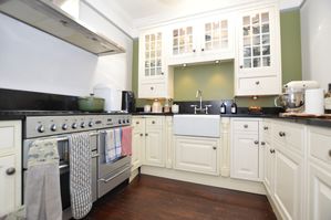 Fitted Kitchen- click for photo gallery